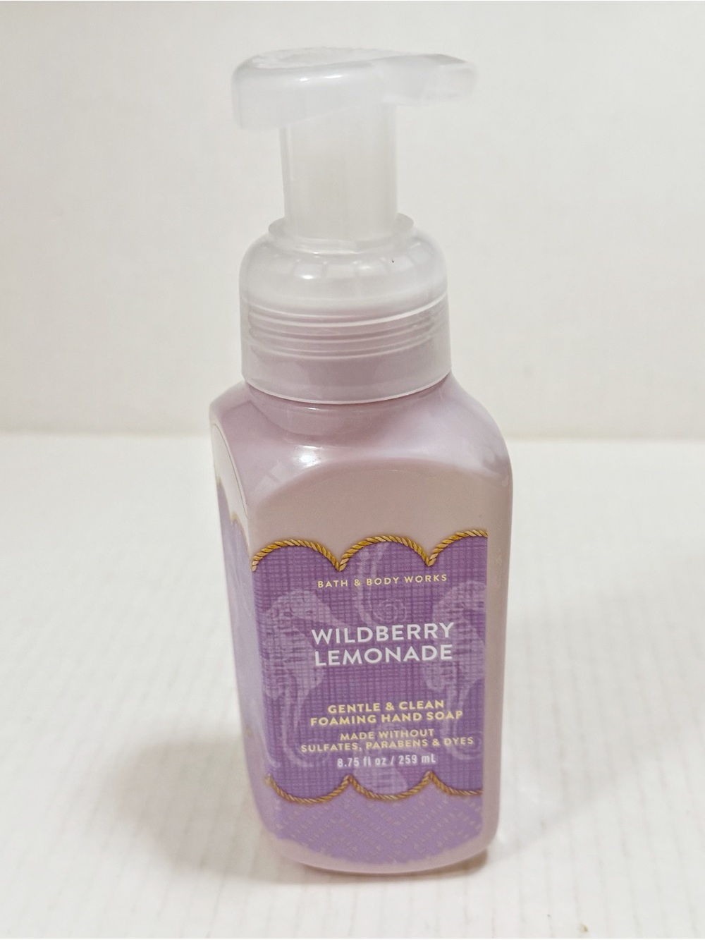 Bath & Body Works Wildberry Lemonade Foaming Hand Soap - Light Purple